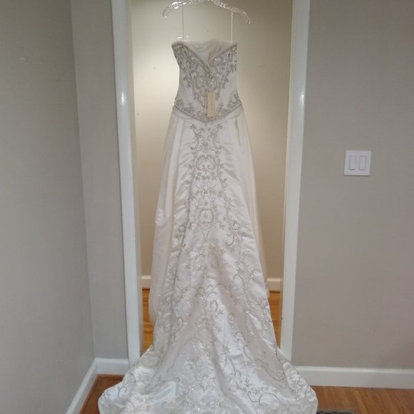 NWT! Casablanca 1933 Wedding Gown size 10 - Picture 5 of 8